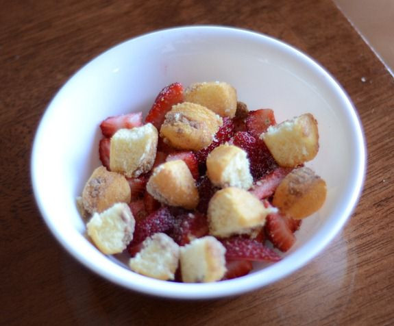 Low Calorie Strawberry Shortcake
 Low Calorie Strawberry Shortcake