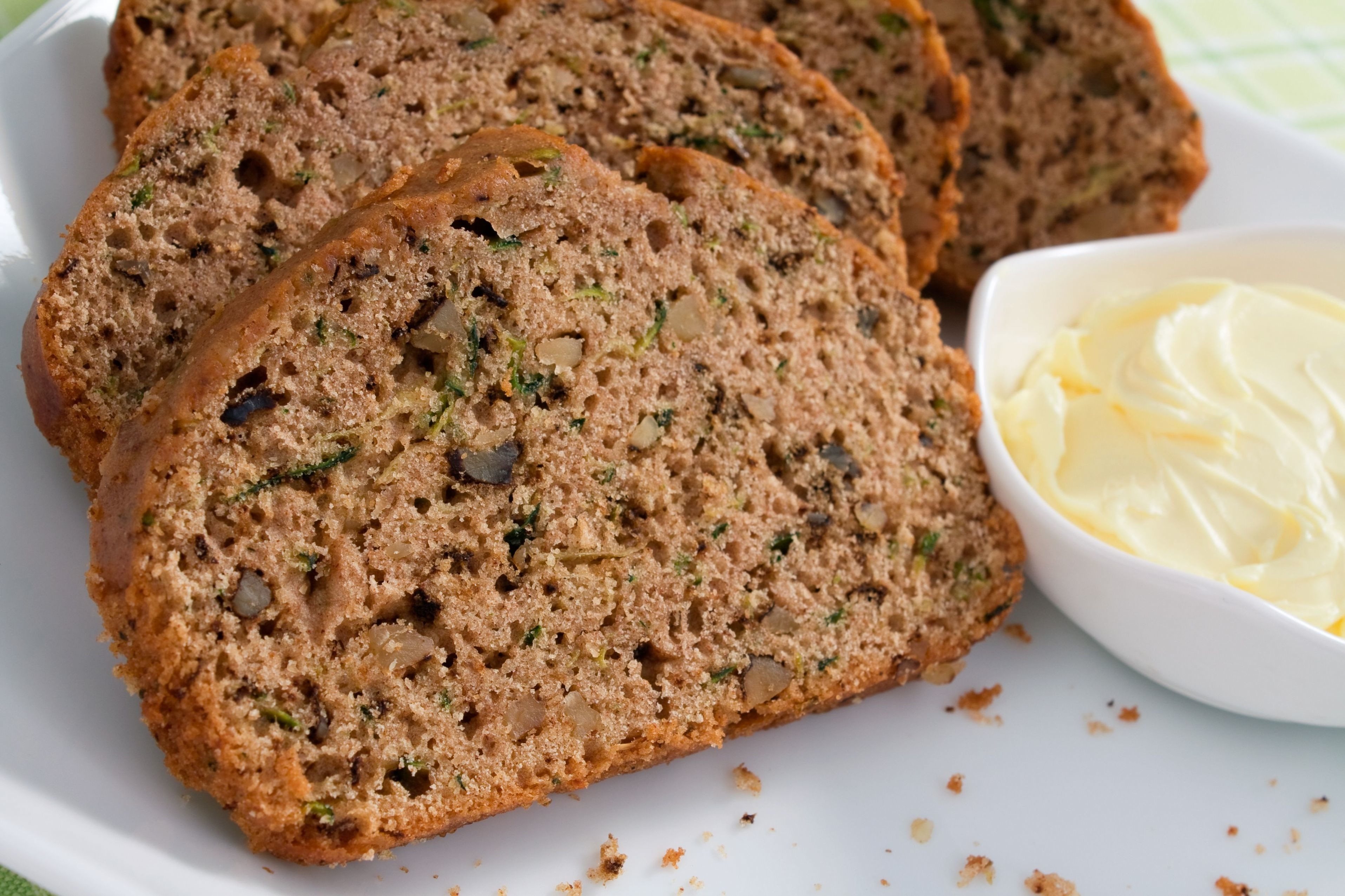 Low Calorie Zucchini Bread
 Skinny Zucchini Bread