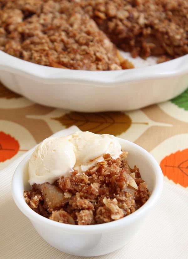 Low Carb Apple Recipes
 SPLENDID LOW CARBING BY JENNIFER ELOFF Low Carb "Apple" Crisp