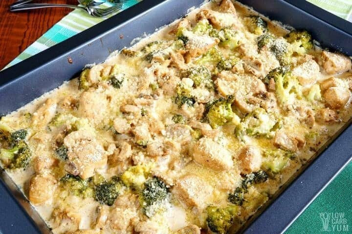 Low Carb Chicken And Broccoli Casserole
 Low Carb Chicken Broccoli Casserole with Cream Cheese