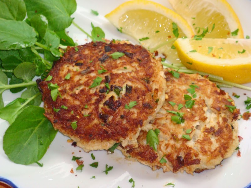 Low Carb Crab Recipes
 CRISPY FLOURLESS CRAB CAKES