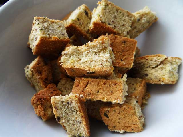 Low Carb Croutons
 Low Carb Croutons selber machen