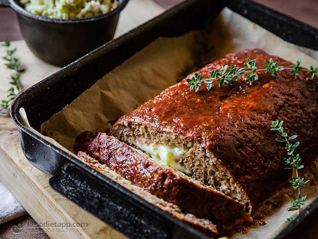 Low Carb Meatloaf With Cheese
 Low Carb Cheese & Capsicum Stuffed Meatloaf
