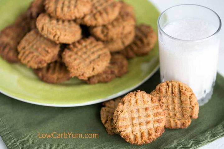 Low Carb Peanut Butter Cookies Coconut Flour
 Low Carb Peanut Butter Cookies with Coconut Flour