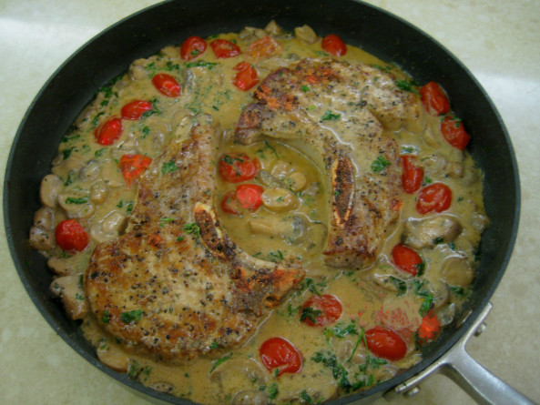 Low Carb Pork Chop Recipes
 Pork Chops in Mushroom Tomato Cream