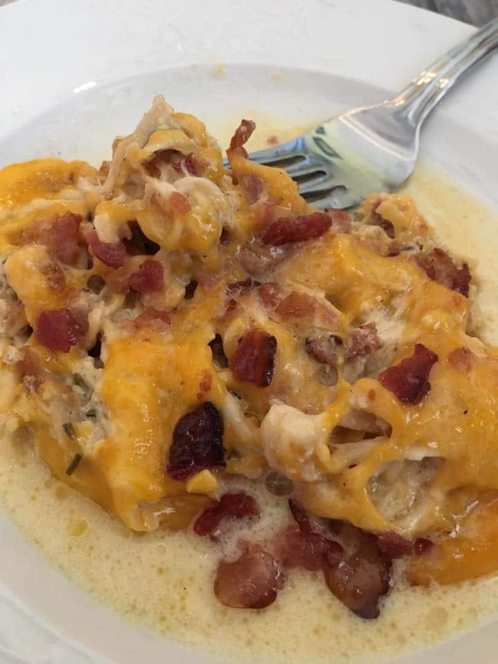 Low Carb Slow Cooker Chicken Recipes
 Creamy Slow Cooker Chicken with Bacon & Cheese low carb