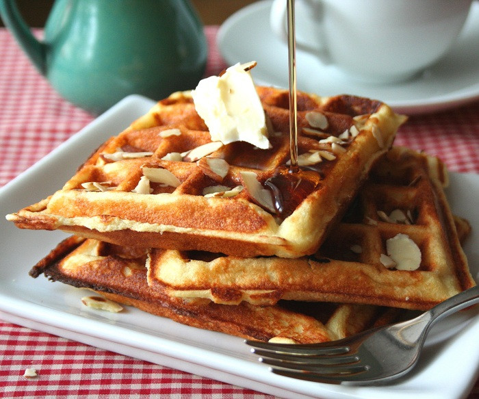 Low Carb Waffles Almond Flour
 Almond Flour Yogurt Waffles Low Carb and Gluten Free