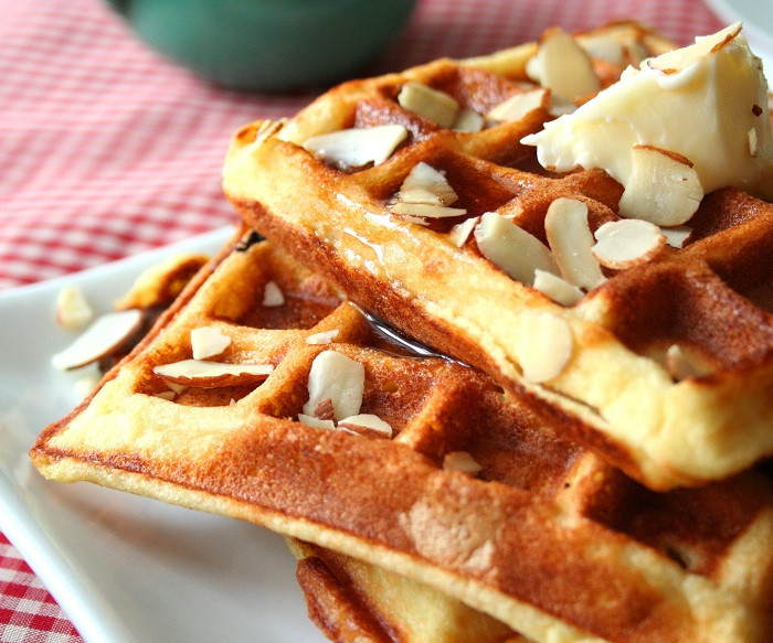 Low Carb Waffles Almond Flour
 Almond Flour Yogurt Waffles Low Carb and Gluten Free