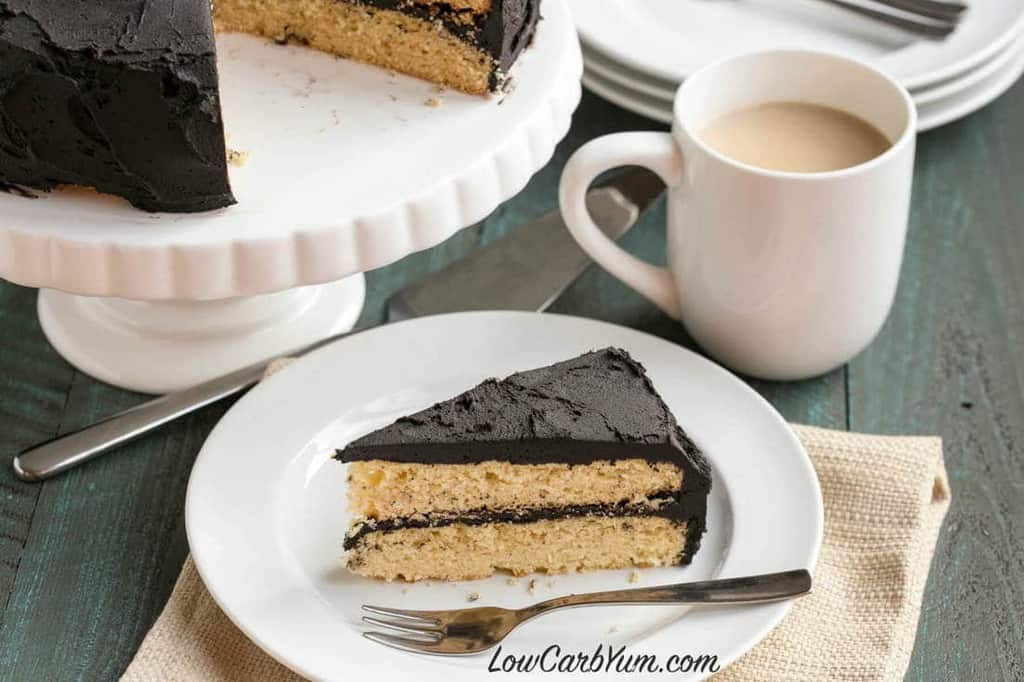 Low Carb Yellow Cake
 Yellow Cake with Dark Chocolate Frosting