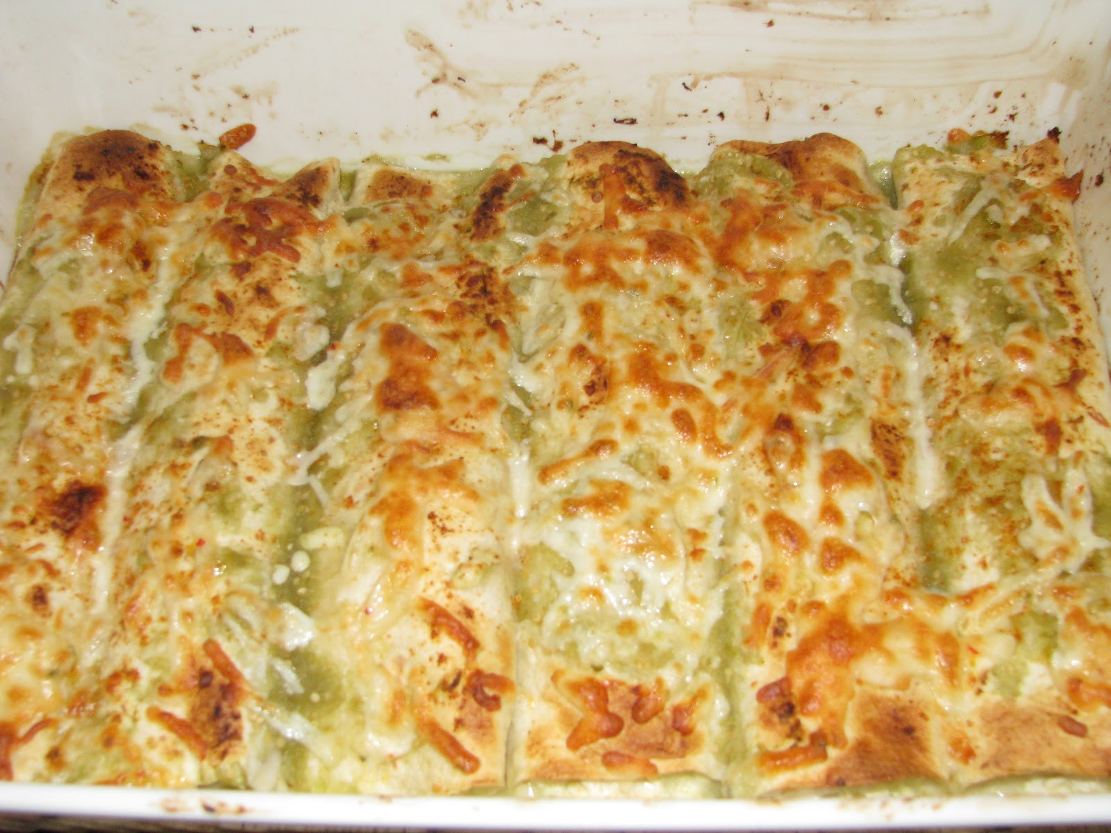 Low Fat Chicken Enchiladas
 two foo s & a pup Low Fat Green Chile & Chicken Enchiladas