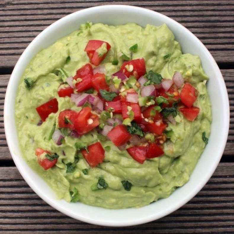 Low Fat Guacamole
 Prueba Este Delicioso Guacamole Con Yogurt Griego