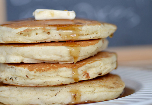 Low Fat Pancakes
 Low fat Fluffy Buttermilk Pancakes