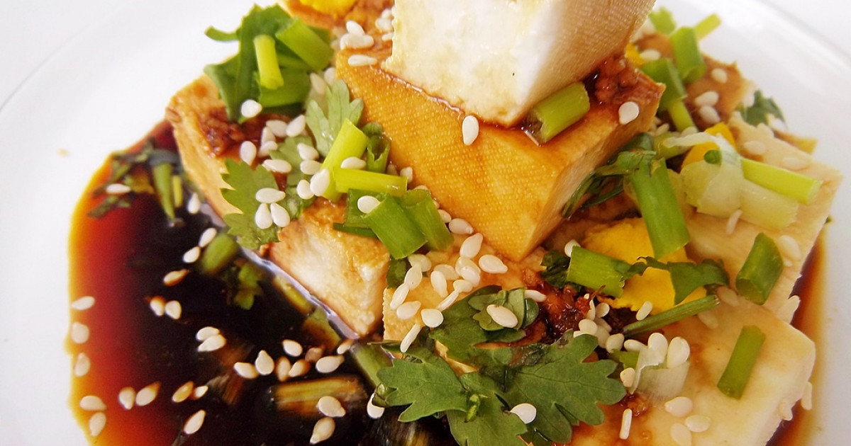 Low Fat Tofu Recipes
 Low fat crunchy salad with chilli tofu