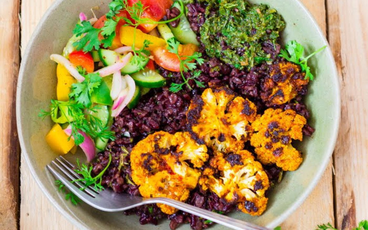 Summer Vegan Recipes
 Spicy Grilled Cauliflower Summer Bowl [Vegan Gluten Free