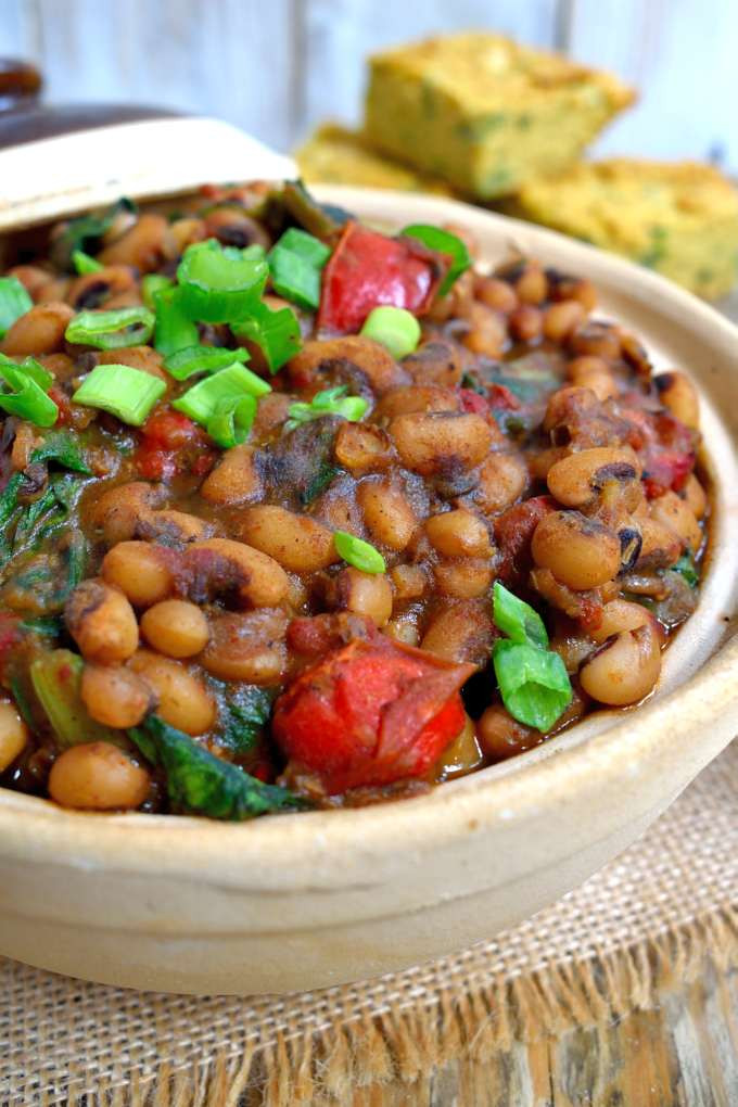 Vegan Black Eyed Pea Recipes
 Smoky Ve arian Black Eyed Peas and Greens