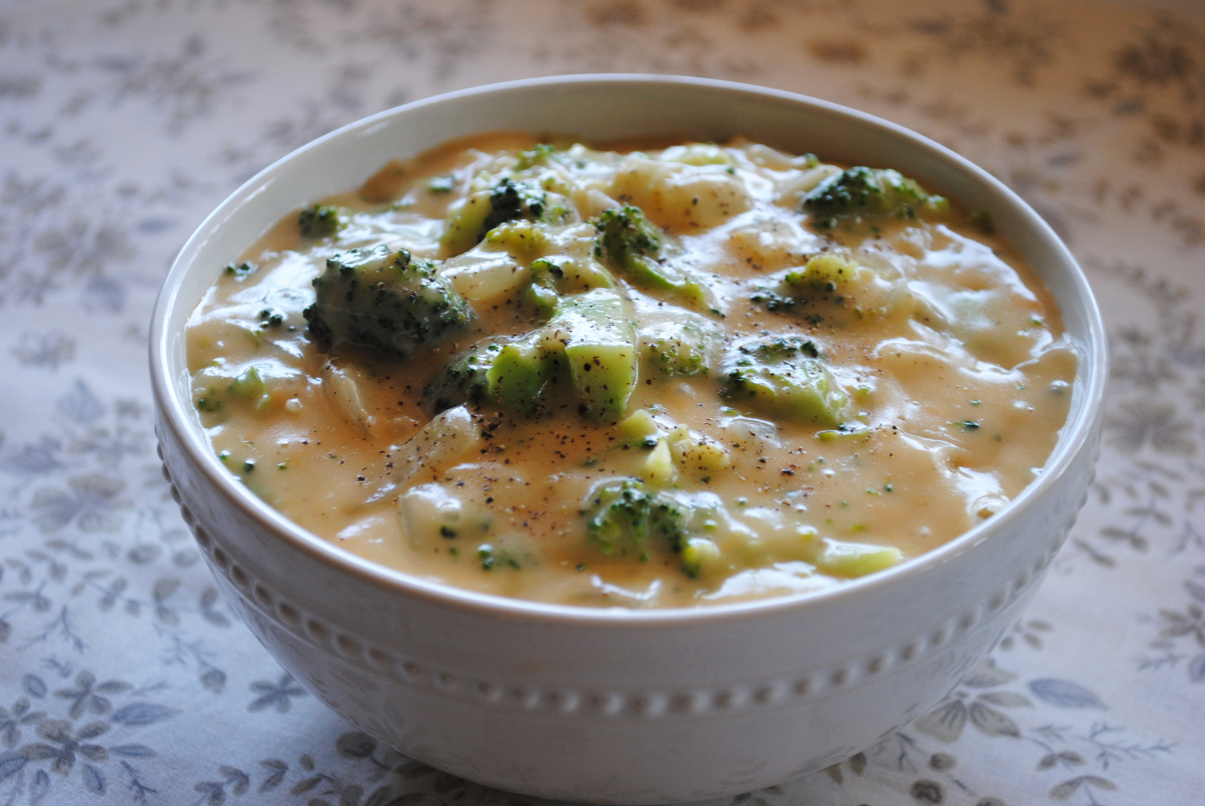 Vegan Broccoli Cheese Soup
 Creamy Broccoli Cheese Soup