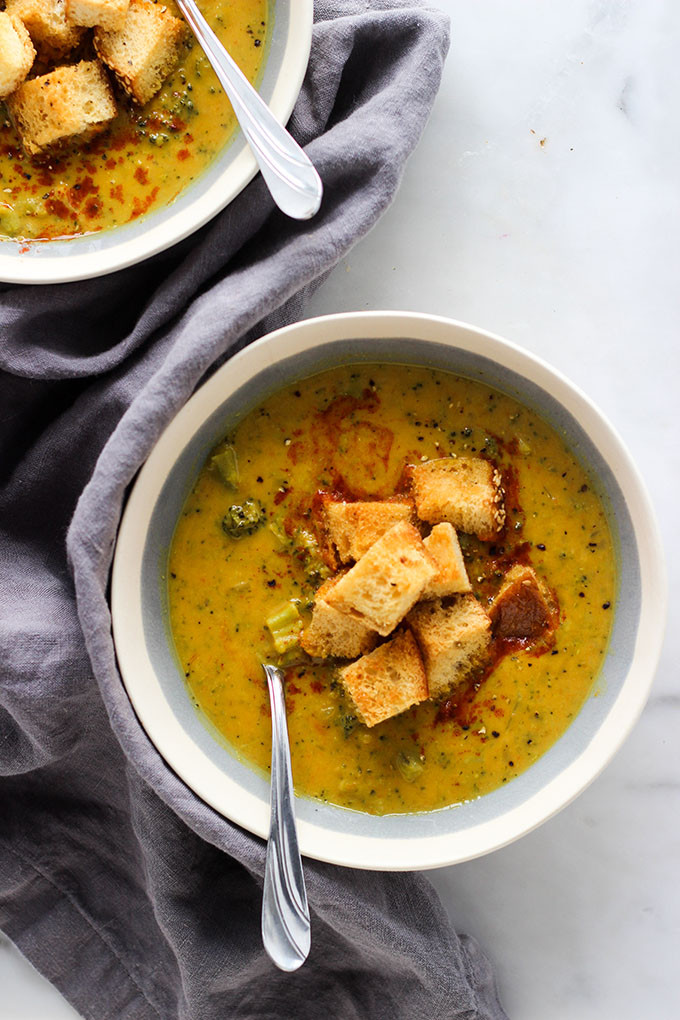 Vegan Broccoli Cheese Soup
 Vegan Broccoli Cheddar Soup