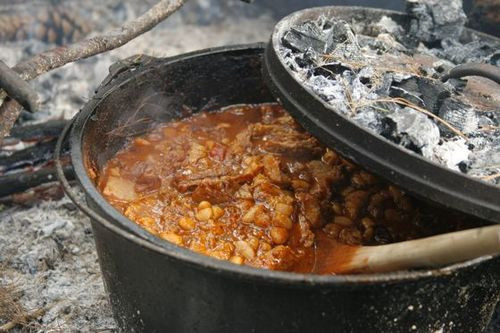 Vegan Dutch Oven Camping Recipes
 Campfire Cooking How To Make Chili In A Dutch Oven