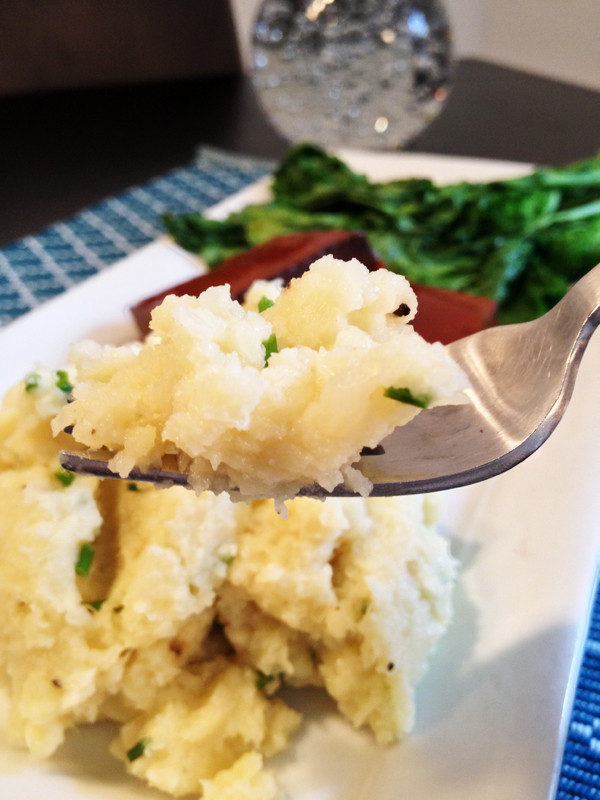 Vegan Mashed Cauliflower
 Vegan Mashed Cauliflower with Roasted Garlic – Vegangela