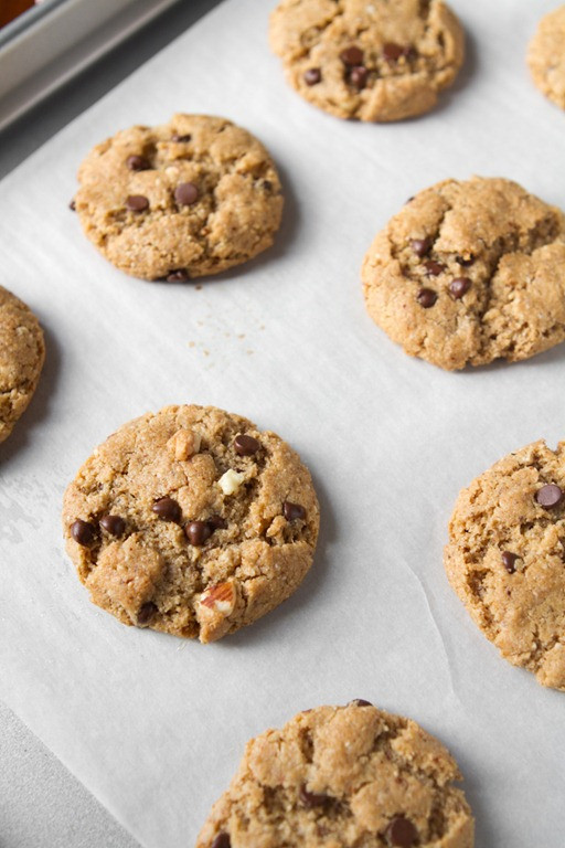 Vegan Peanut Butter Cookies Oh She Glows
 Crispy Peanut Butter Chocolate Chip Cookies Vegan