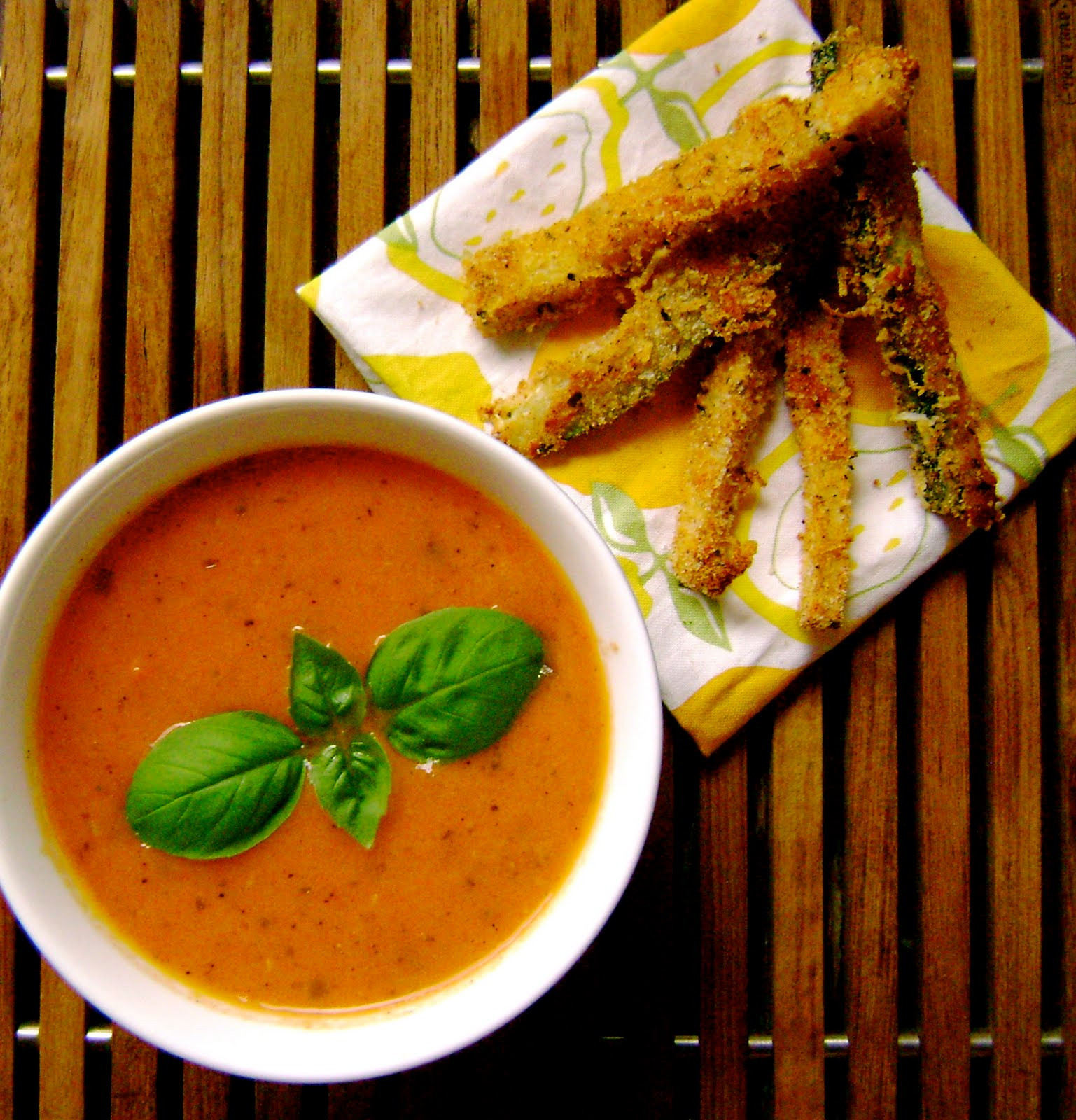 Vegan Tomato Soup
 today i ate creamy vegan tomato soup with zucchini fries