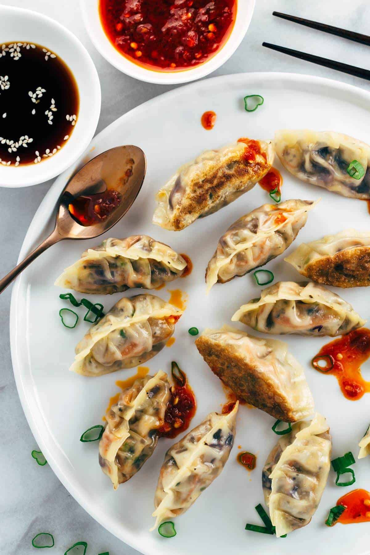 Vegetarian Asian Appetizers
 Pan Fried Crispy Ve able Tofu Dumplings Recipe