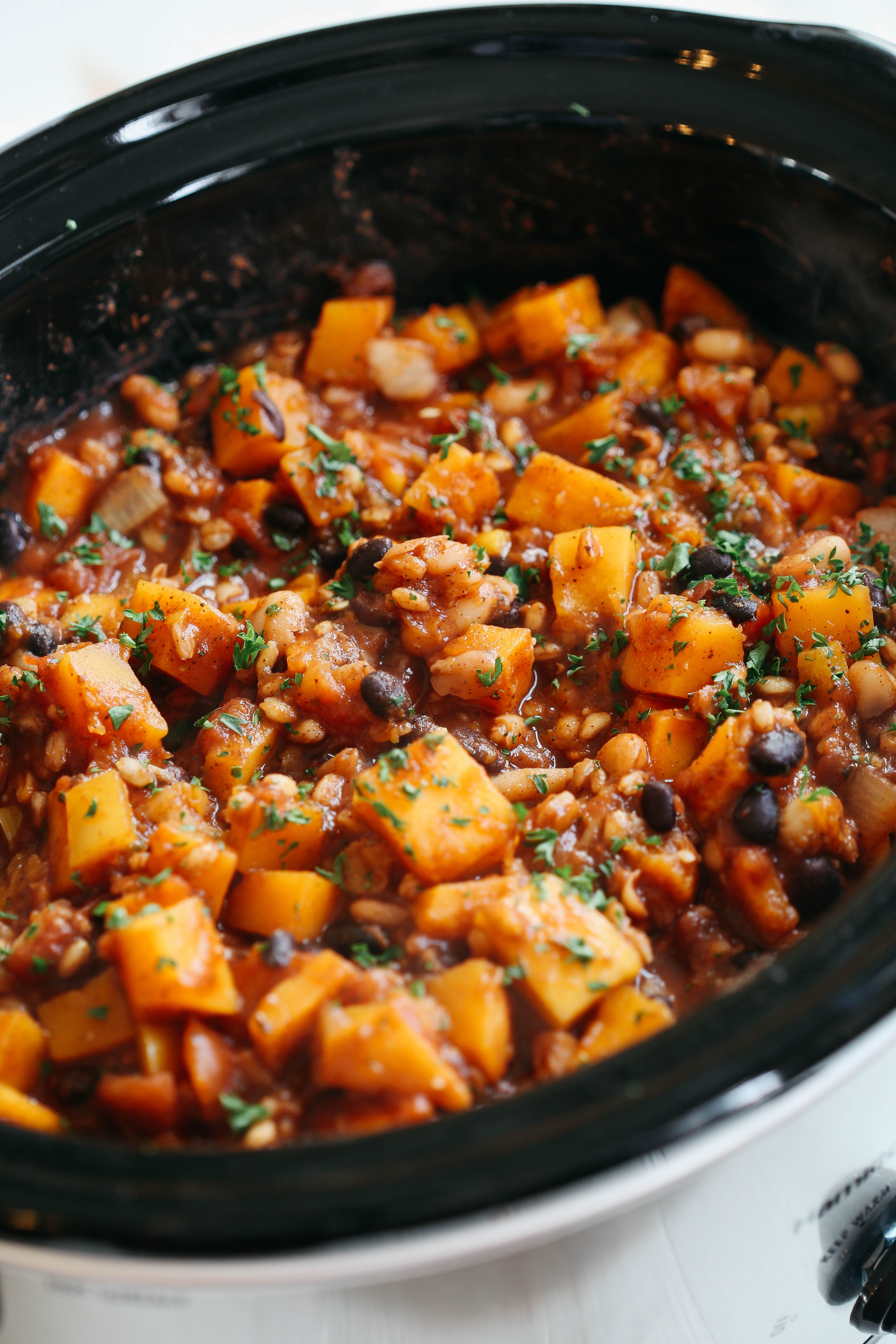 Vegetarian Chili With Squash
 Slow Cooker Butternut Squash and Farro Chili Eat