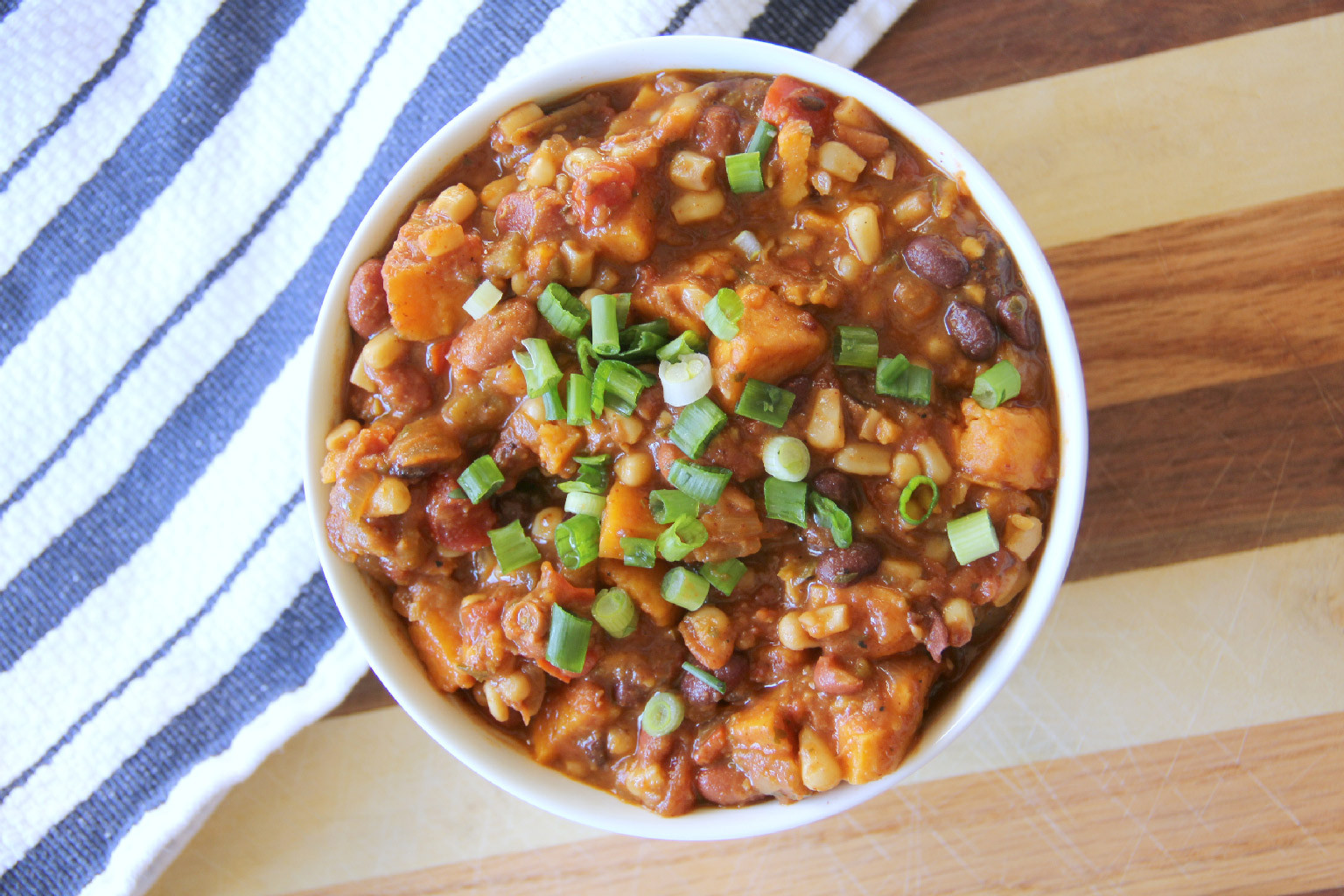 Vegetarian Chili With Sweet Potato
 Slow Cooker Ve arian Chili with Sweet Potatoes