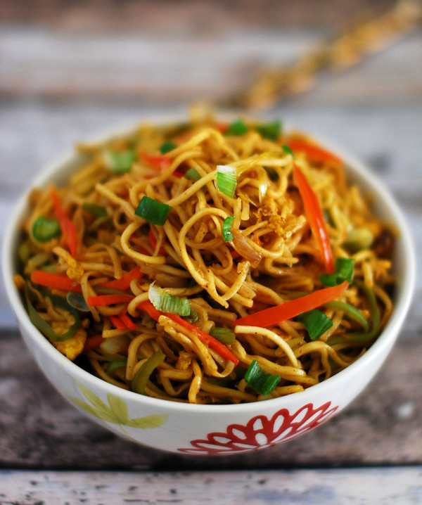 Vegetarian Chinese Noodle Recipes
 Ve able And Egg Hakka Noodles Recipe List SaleWhale