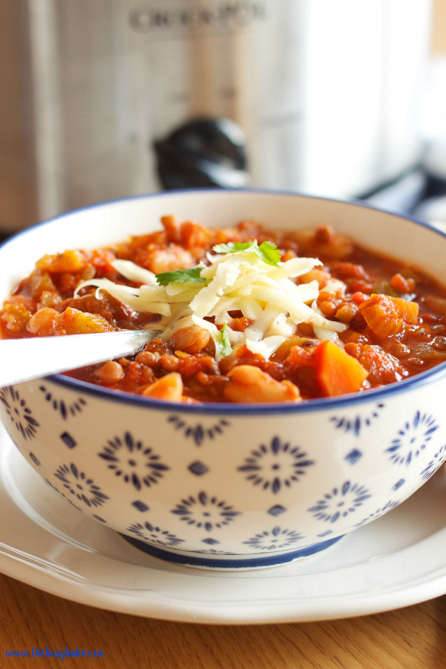 Vegetarian Crock Pot Chili Recipe
 Crock Pot Ve arian Chili Slow Cooker The Busy Baker