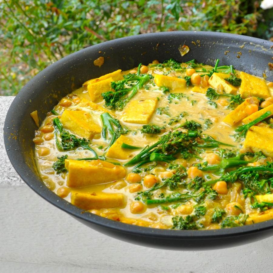 Vegetarian Curry Recipes With Coconut Milk
 Ve able Coconut Curry