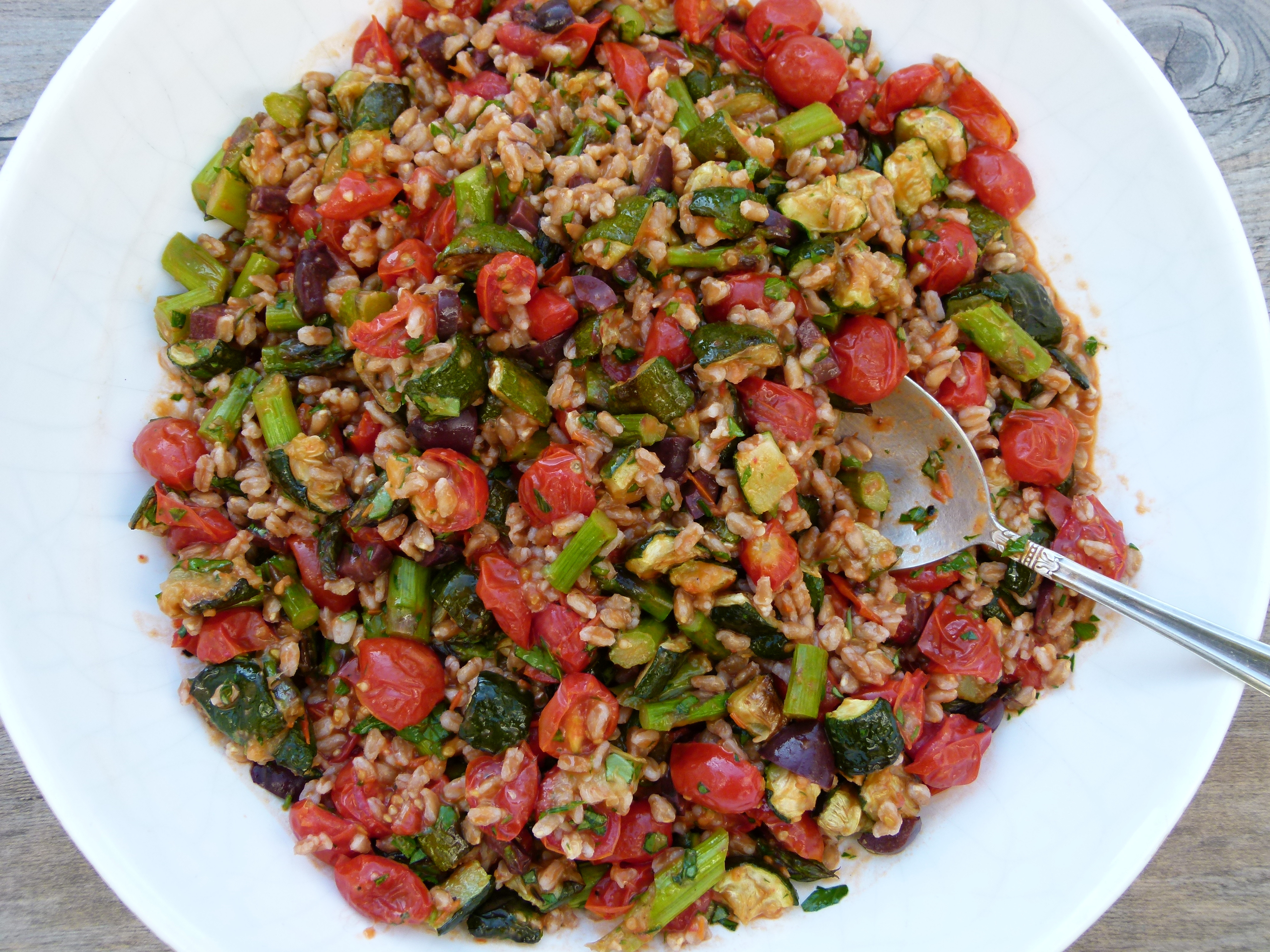Vegetarian Farro Recipes
 farro with roasted ve ables and roasted tomato dressing