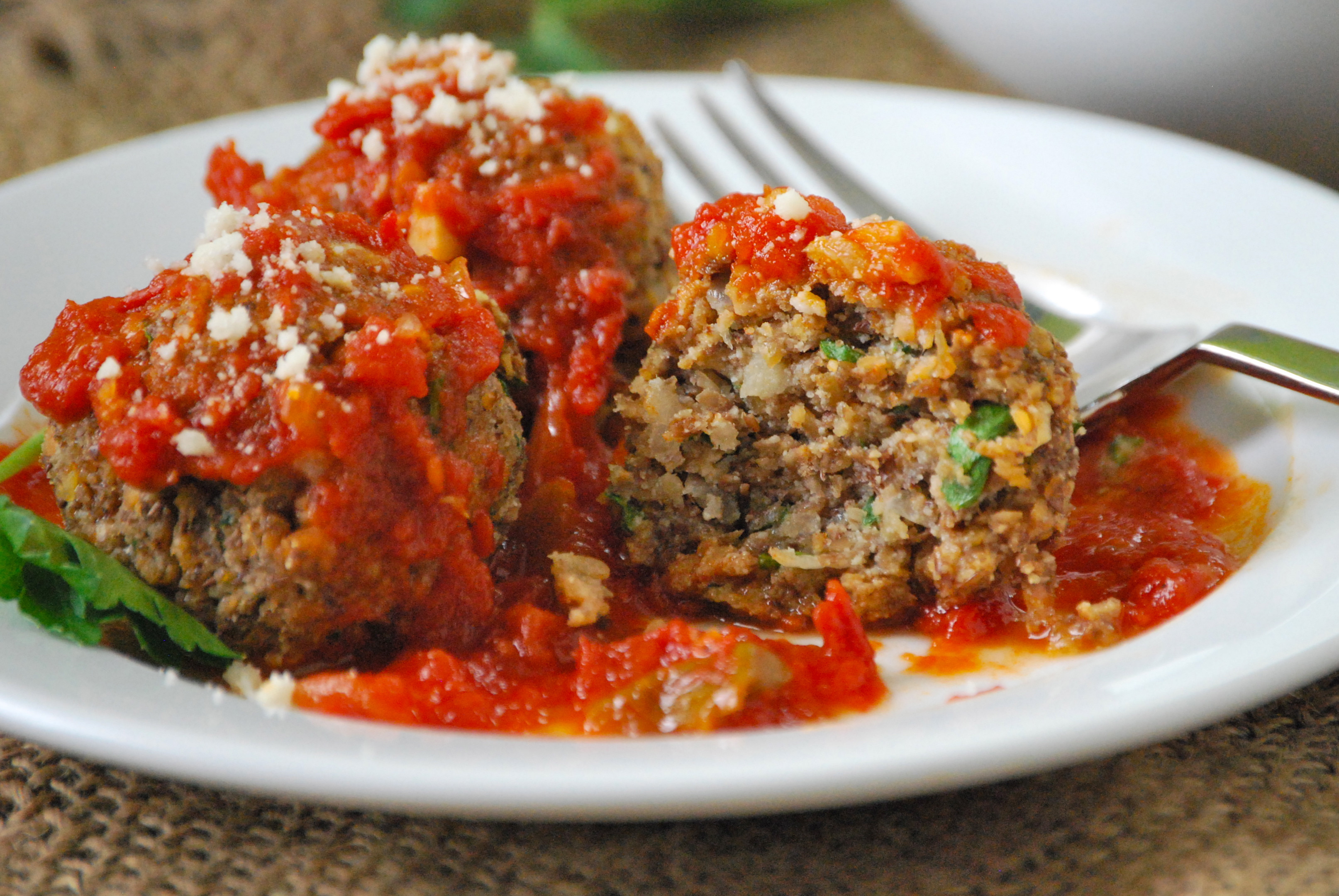 Vegetarian Meatball Recipes
 Ve arian Lentil Meatballs