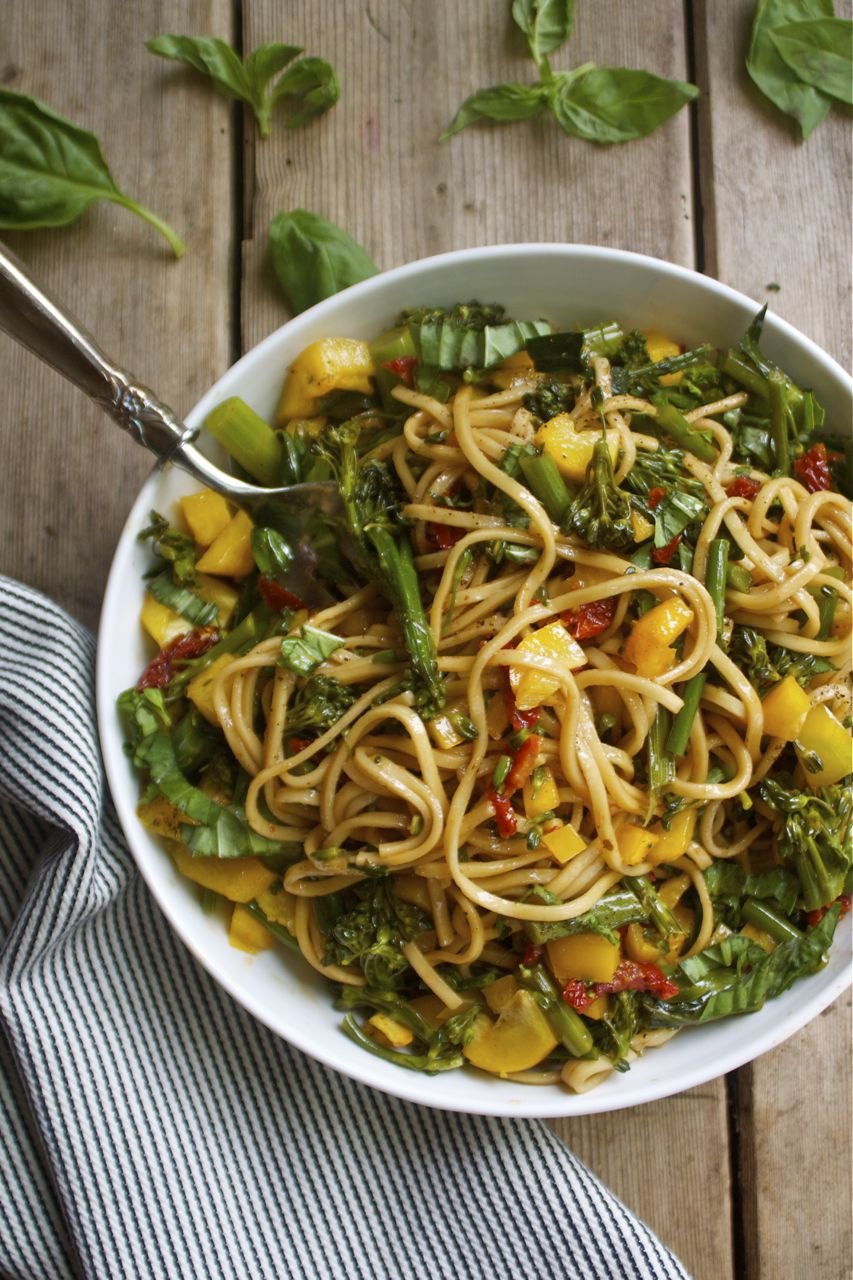 Vegetarian Noodle Recipes
 Soba Noodle & Ve able Salad Vegan