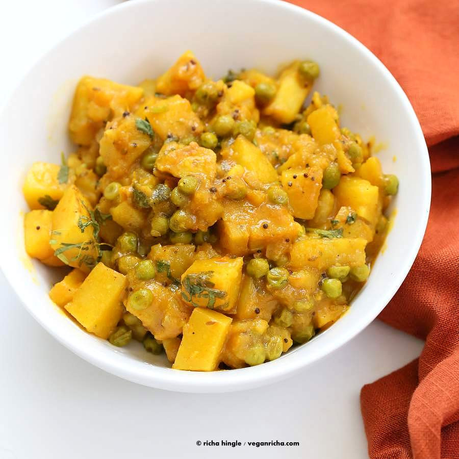 Vegetarian Recipes With Potatoes
 Vegan Bombay Potatoes and Peas Vegan Richa