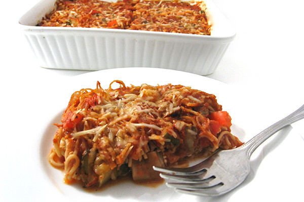 Vegetarian Spaghetti Pie
 Fabulously Skinny Ve arian Spaghetti Casserole with