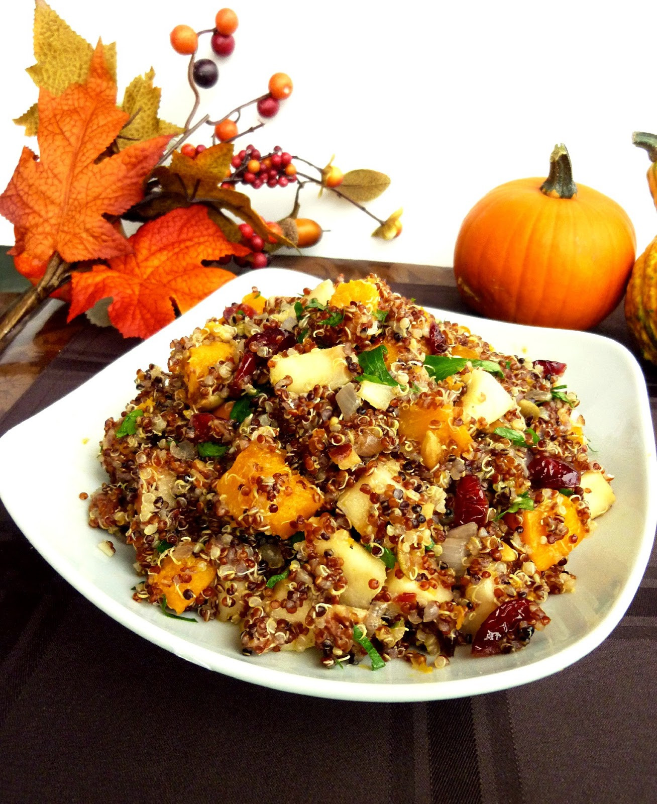 Vegetarian Thanksgiving Main Dishes
 Vanilla & Spice Recipes for a Ve arian Thanksgiving