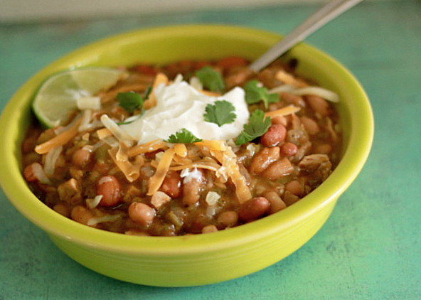 Vegetarian White Chili
 Ve arian white chili with optional chicken Kitchen Treaty