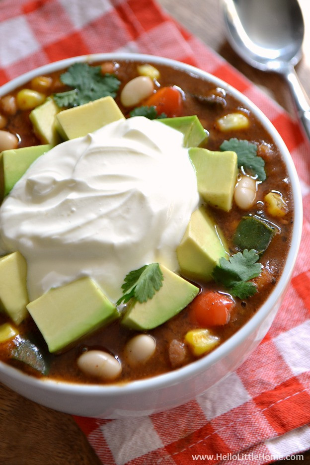 Vegetarian White Chili
 Ve arian White Bean Chili