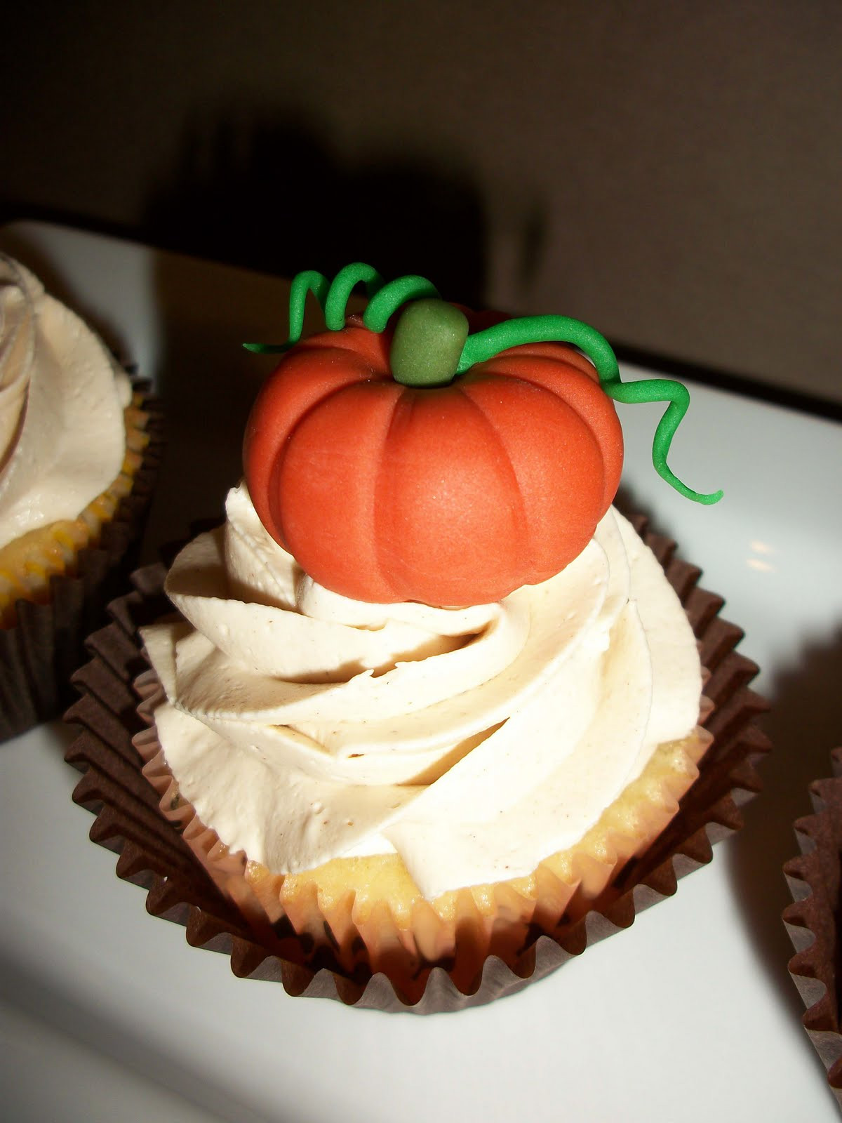25 Fabulous Autumn Fall Cupcakes
 The Vanilla Bean Cupcake