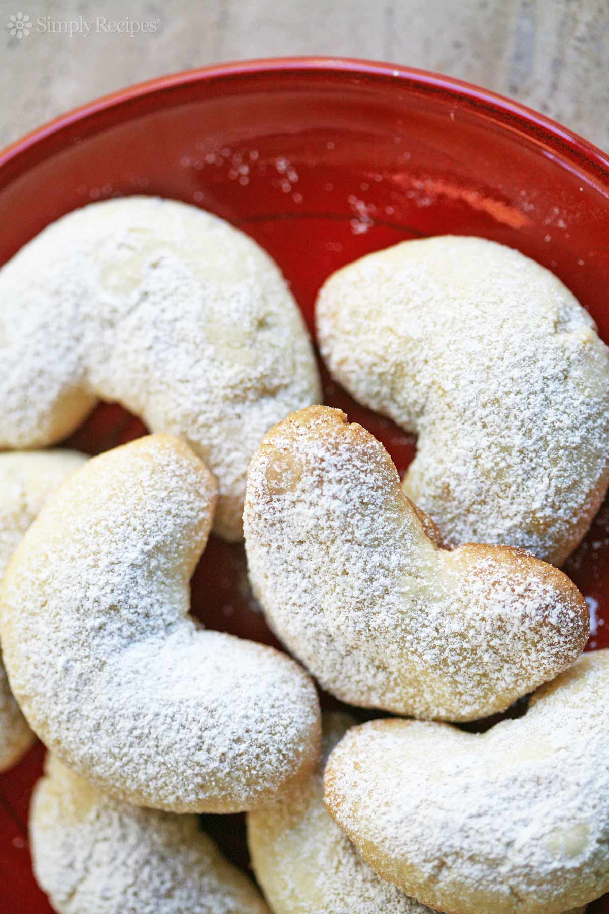 Almond Christmas Cookies
 Almond Crescent Cookies Recipe
