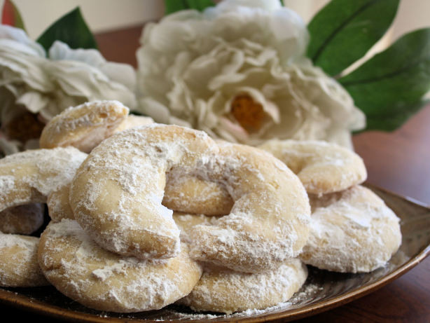 Almond Christmas Cookies
 Almond Crescent Cookies Recipe Food