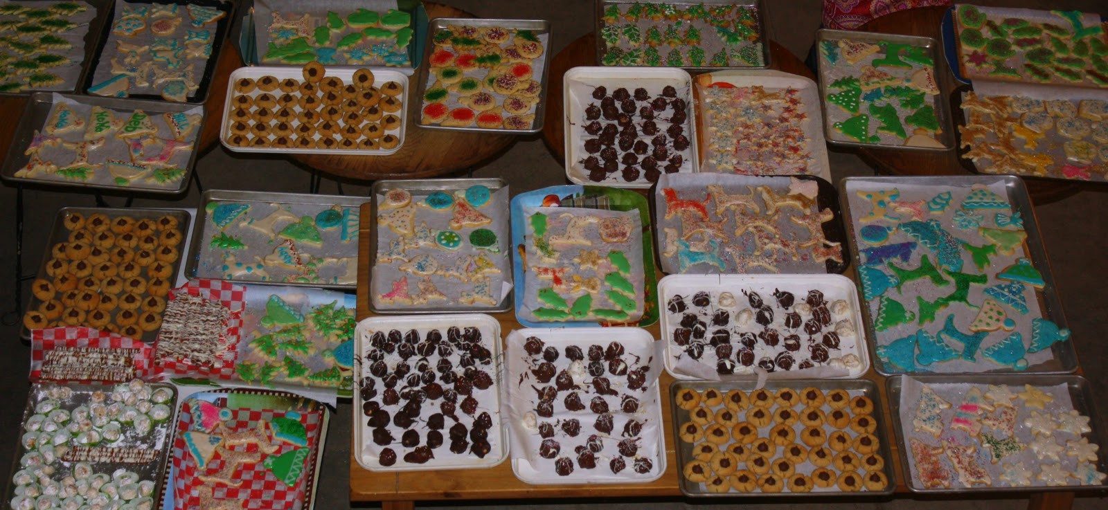 Assorted Christmas Cookies
 Rah Cha Chow Peanut Butter Blossoms and Other Christmas