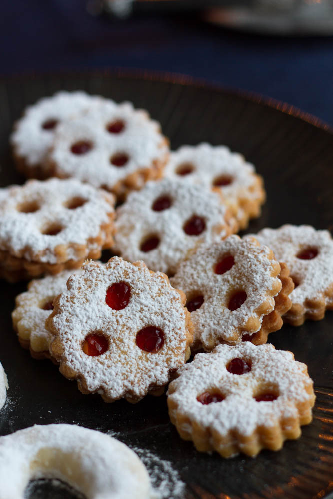 Austrian Christmas Cookie Recipes : Eggless Linzer Cookies - Austrian Christmas Cookies ...