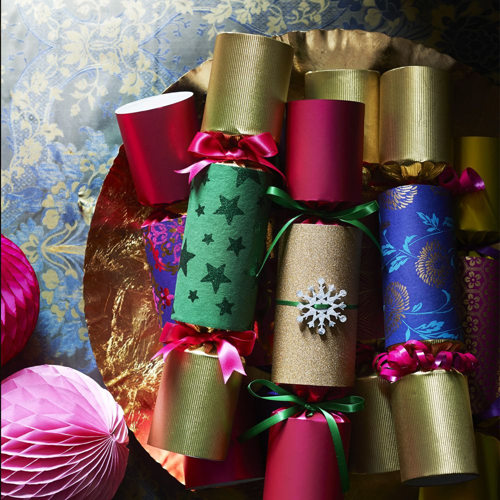 Best Christmas Crackers
 Your ultimate easy Christmas decorating guide