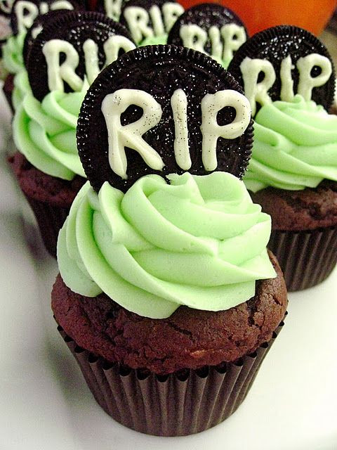 Best Halloween Cupcakes
 Best 25 Halloween cupcakes ideas on Pinterest