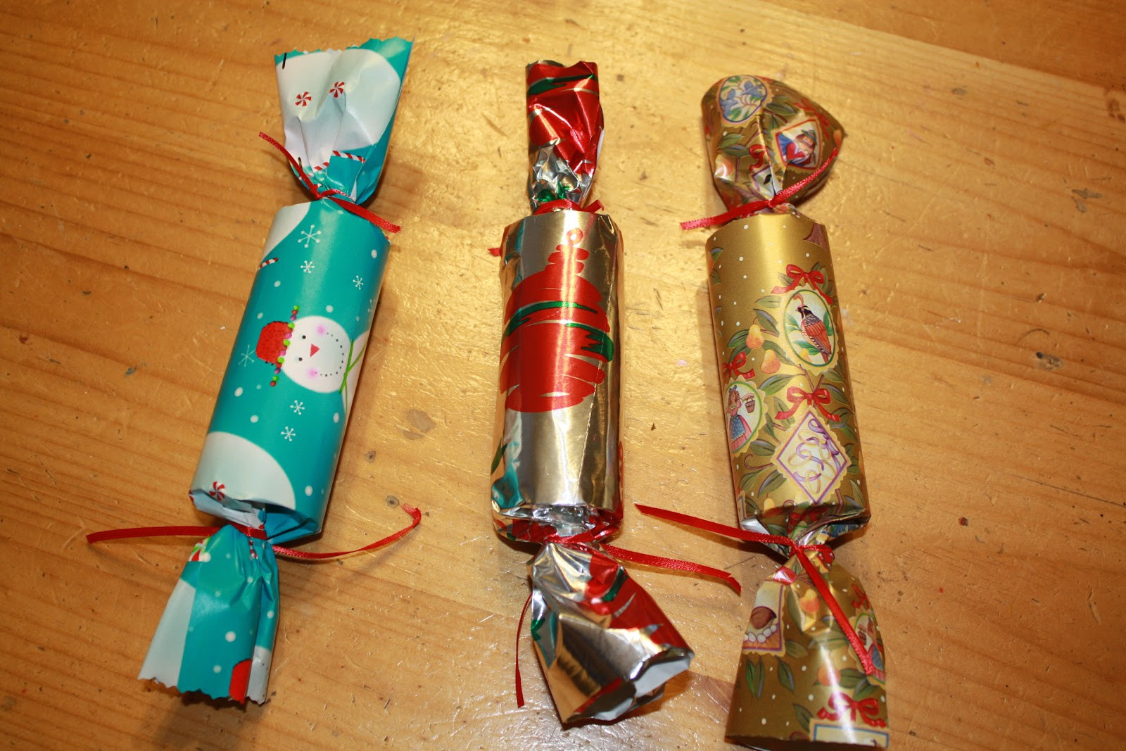British Christmas Crackers
 ce Upon a Family English Christmas Crackers