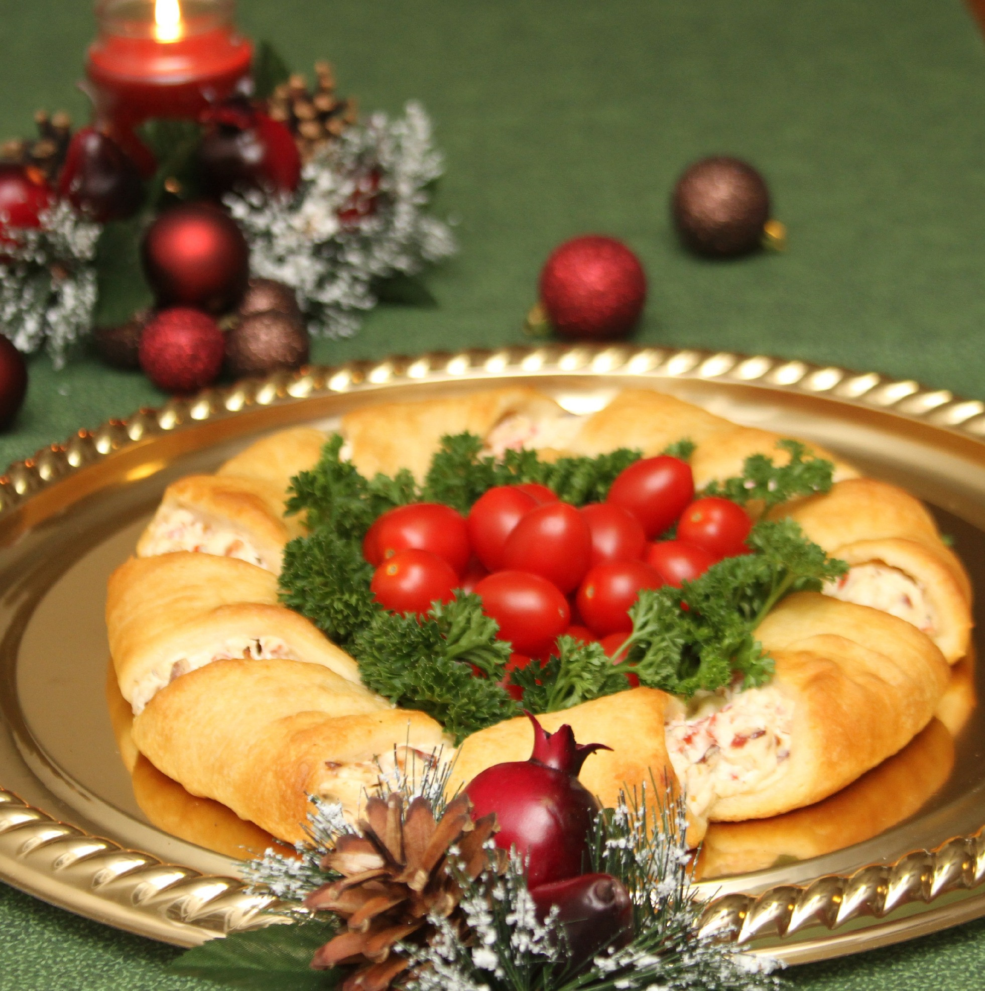 Christmas Appetizers Ideas
 Christmas Wreath Crescent Rolls Appetizer Recipes Just