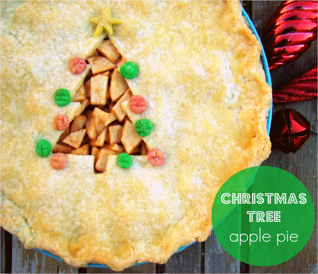 Christmas Apple Pie
 Family Feedbag Christmas tree apple pie demo