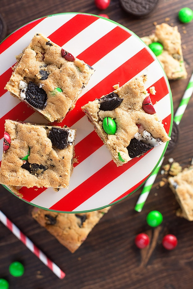 Christmas Bar Cookies Recipe
 Peanut Butter Oreo Christmas Cookie Bars — Buns In My Oven